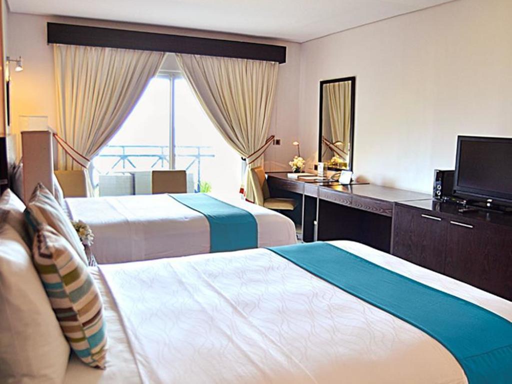 Thunderbird Resorts - Poro Point San Fernando City  Esterno foto
